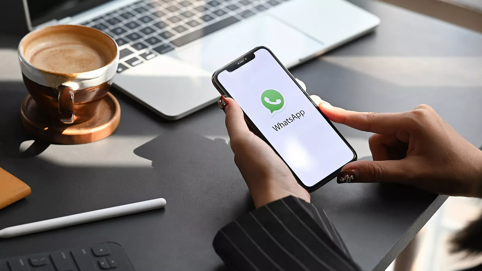 WhatsApp скоро позволит сообщать о спаме и неуместных сообщениях в групповых чатах WhatsApp скоро позволит сообщать о спаме и неуместных сообщениях в групповых чатах